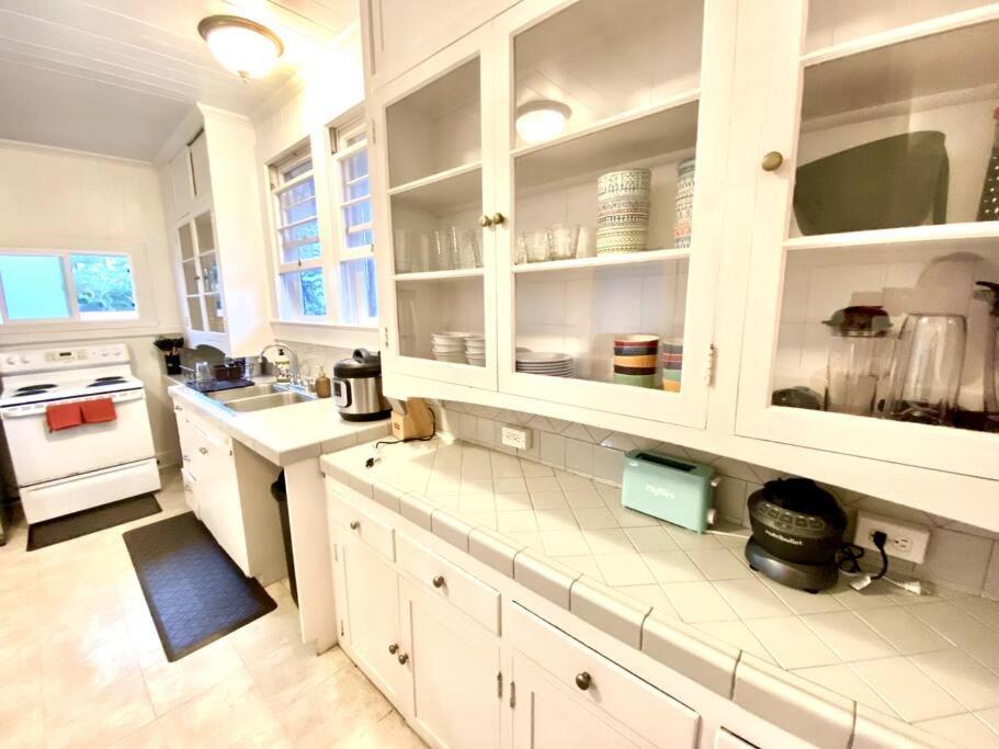 Your Homebase - Lovely 3 Bedroom In Heart Of With Ac! Holiday home *